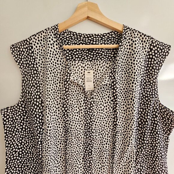 Talbots Womens Polka Dot Sleeveless Blouse XL Black White Lightweight Semisheer - Picture 6 of 10